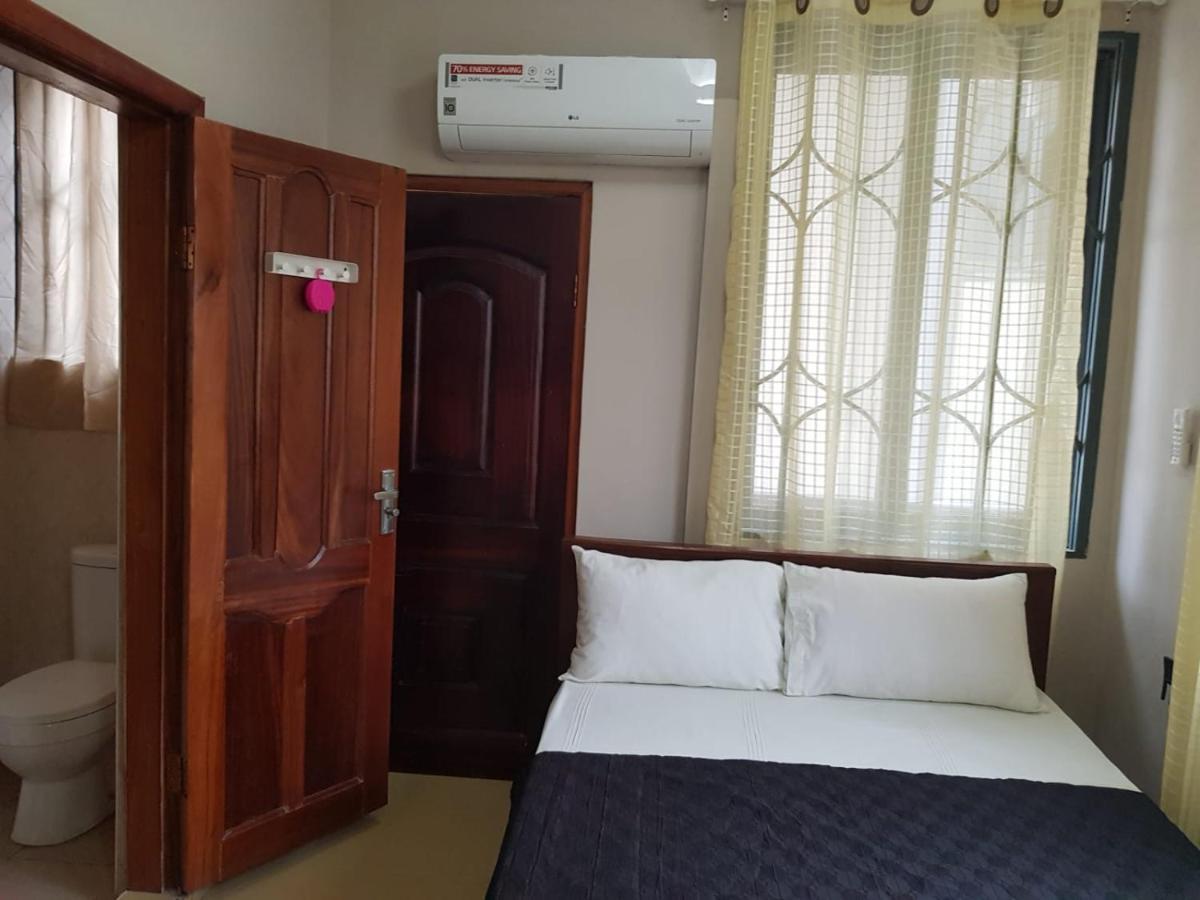 Queen'S Hill Lodge Gbawe Екстериор снимка