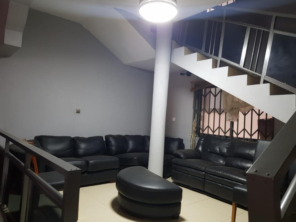 Queen'S Hill Lodge Gbawe Екстериор снимка