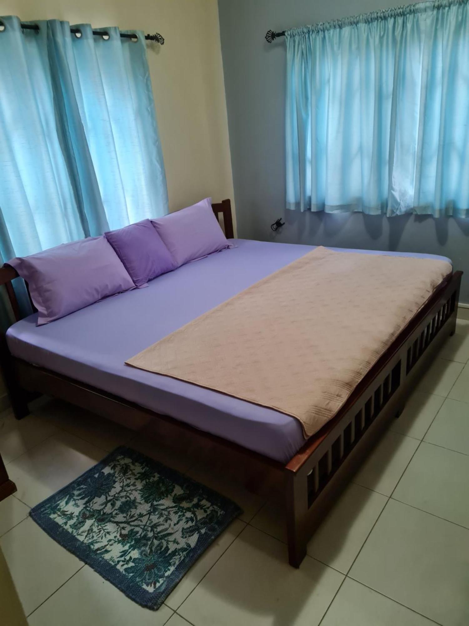 Queen'S Hill Lodge Gbawe Екстериор снимка